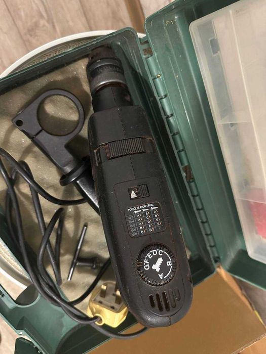 Дрель ударная BLACK&DECKER BD155RT, 550W  (Made in England)