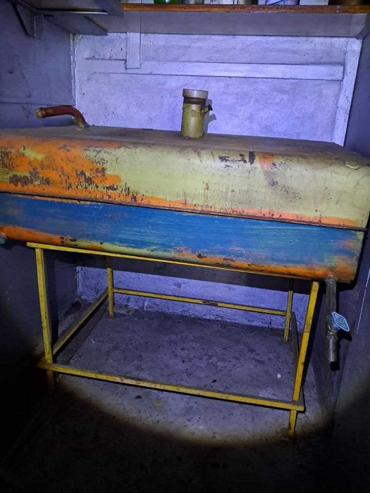 Продам каністру-бочку під паливо