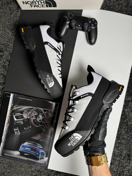 Чоловічі кросівки The North Face Glenclyffe Low GTX White Black [41-45]