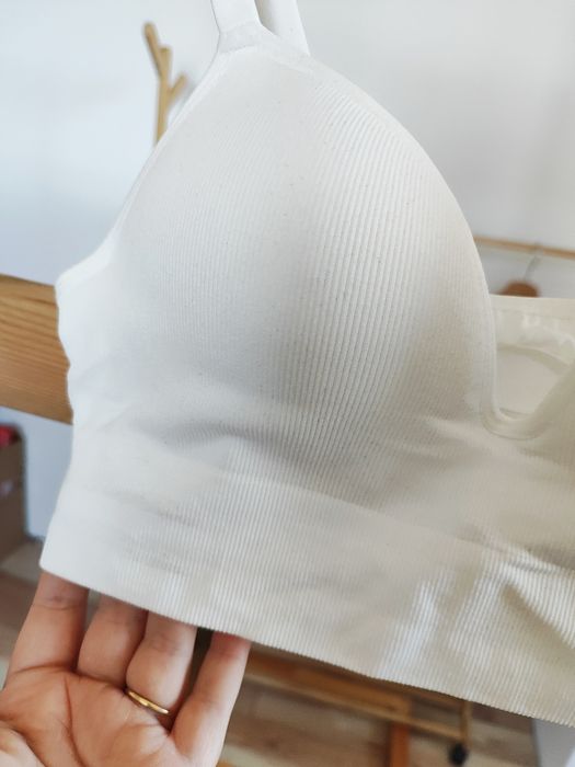Biustonosz stanik biały prążkowany miękki 42 xl