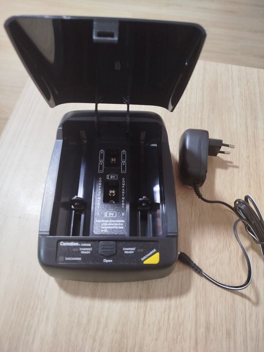 Carregador de pilhas bom estado