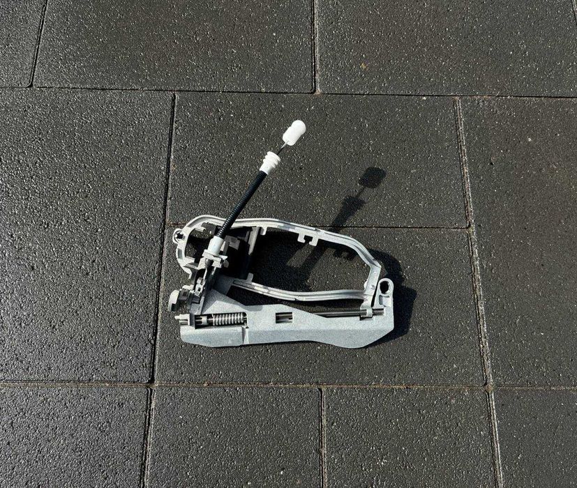 Механизм ручки двери на BMW X5 E53 БМВ 51218243615 рамка каркас скелет