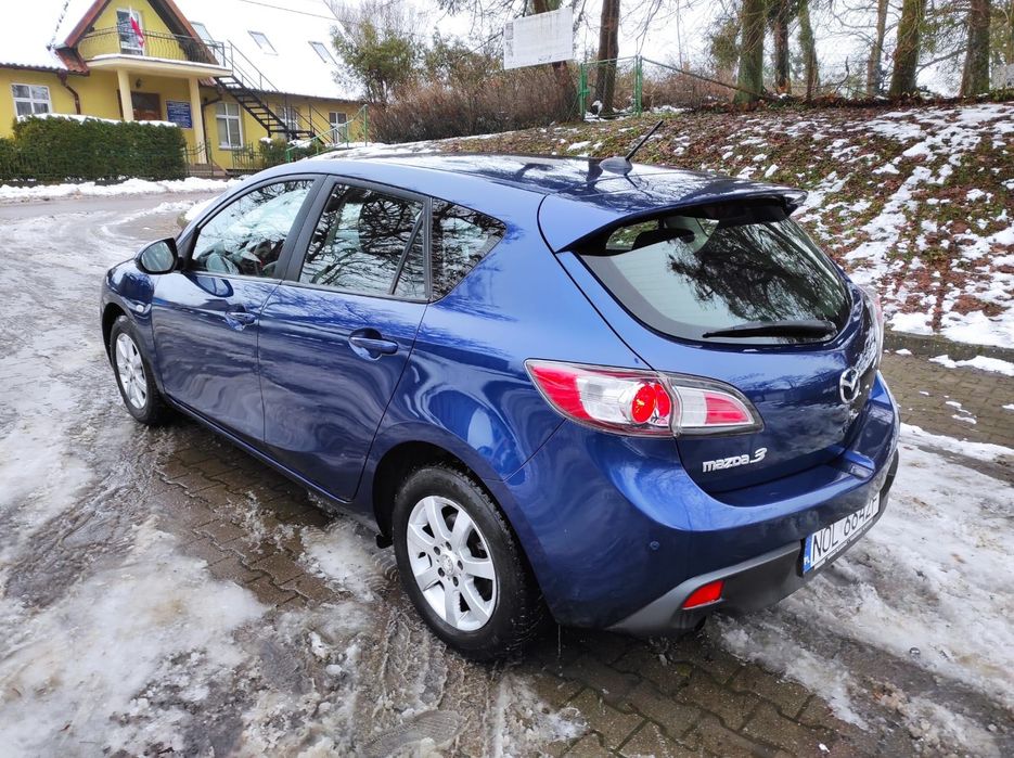 MAZDA 3 1.6 BENZYNA 105KM 2010r XENON navi klima alu ZAREJESTROWANA