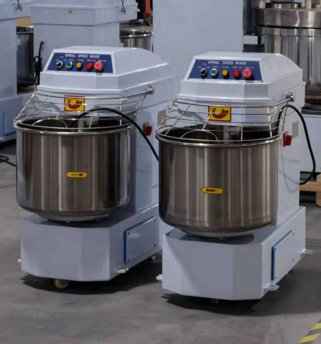 Планетарний міксер для тіста, тістоміс, збивання крему об'єм чаші 30 л