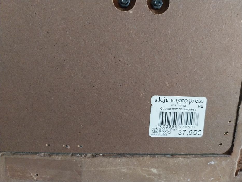 Cabides novos de parede (imitação de antigo), GATO PRETO