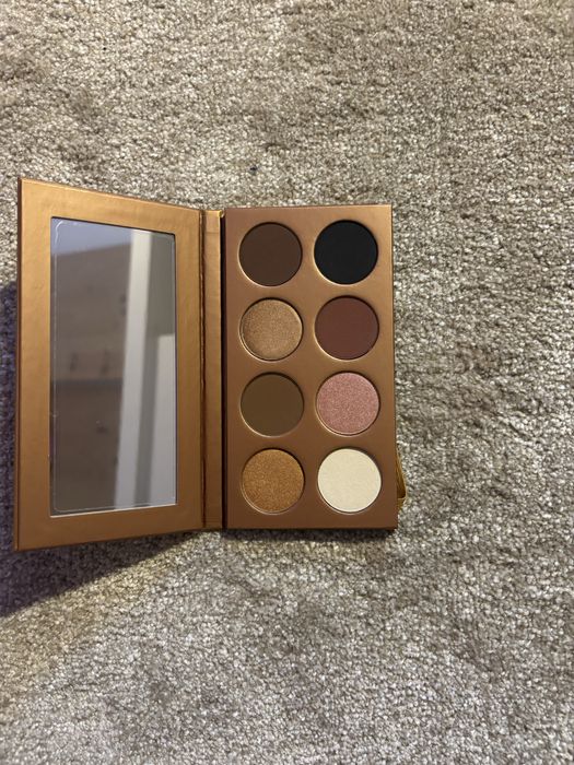 paleta olhos Aura by helena coelho nova
