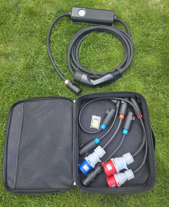 Ładowarka samochodowa Green Wallbox PocketBox Pro Ekran Dotykowy Komplet 5w1