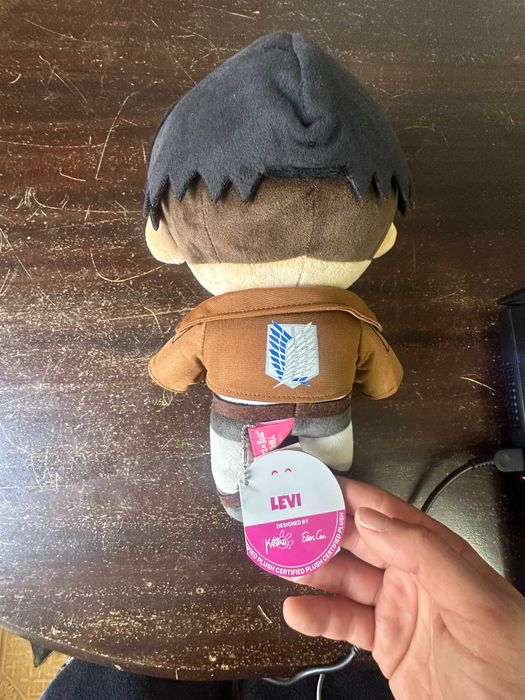 Peluche Levi Chibi Atack on titan