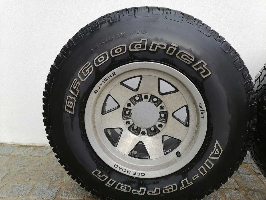 vendo conjunto de jantes e pneus