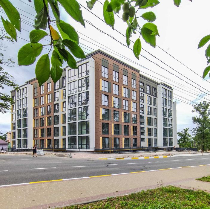 3-кімнатна Квартира з гардеробною 76м2.!Будинок закритою територією!