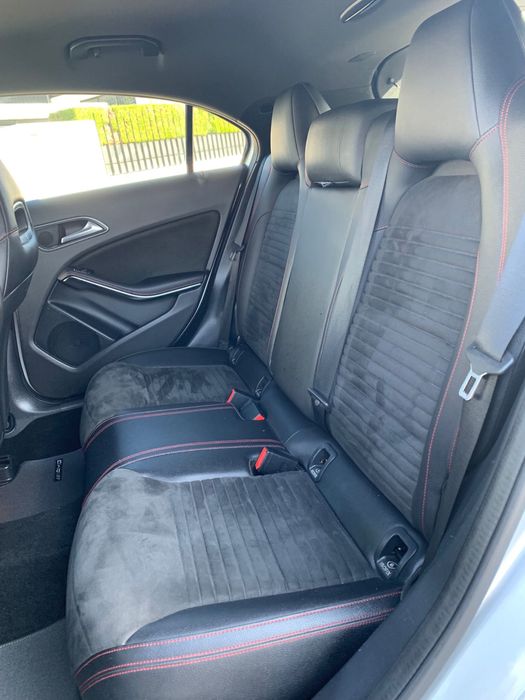 Classe A 180 Pack AMG como NOVO