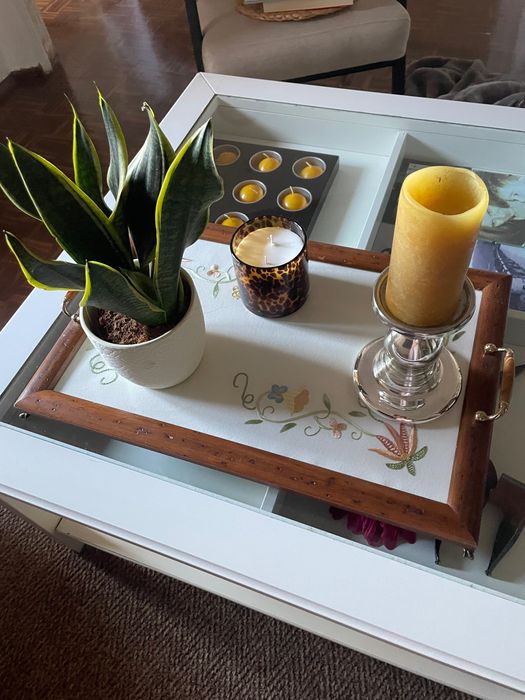 Mesa branca de apoio IKEA