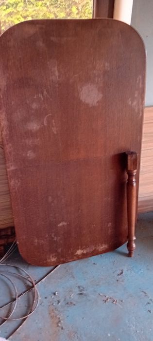 Stary, solidny, rozkładany stół