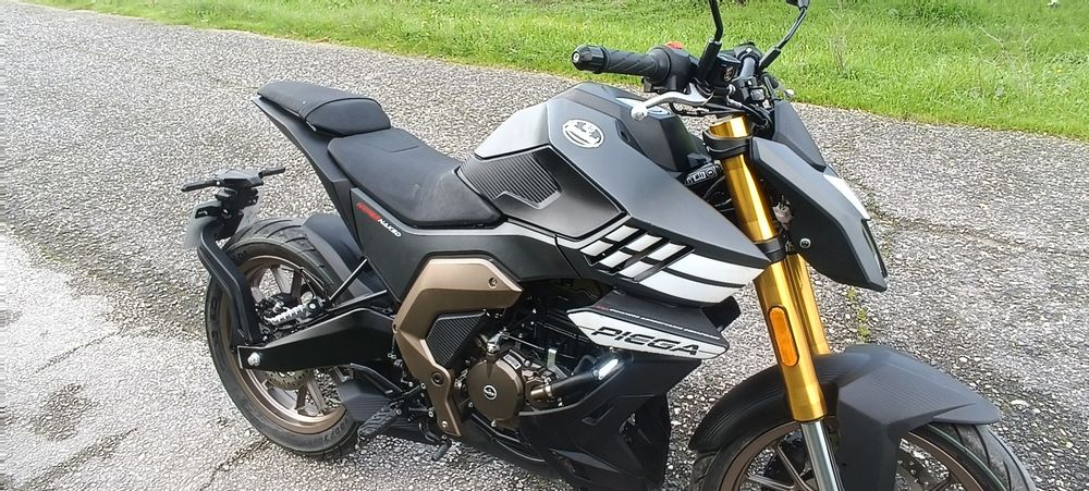 125 cm3 mondial piega