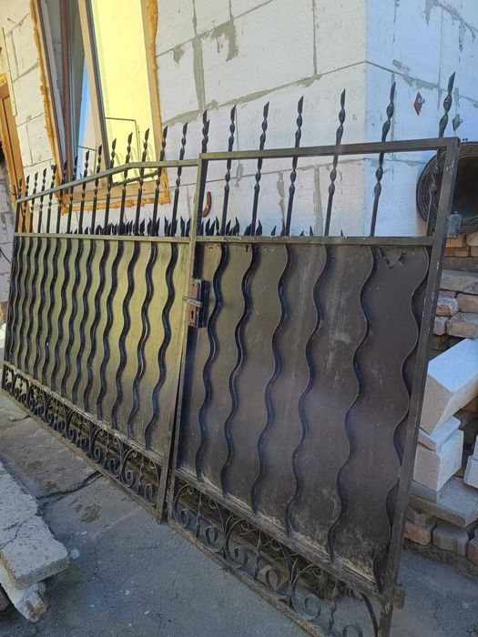 Секції металеві для огорожі