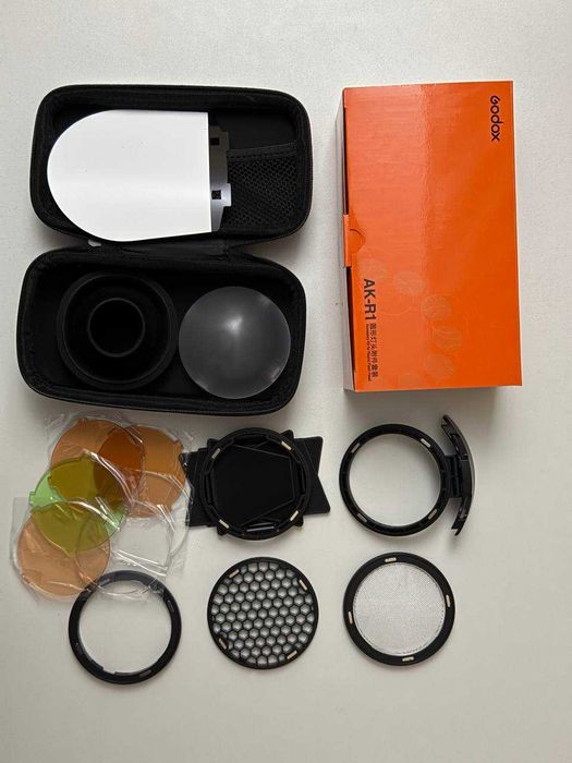 Спалах Godox V1Pro-C, набір Godox AK-R1, Радіосинхронізатор X3-C Canon