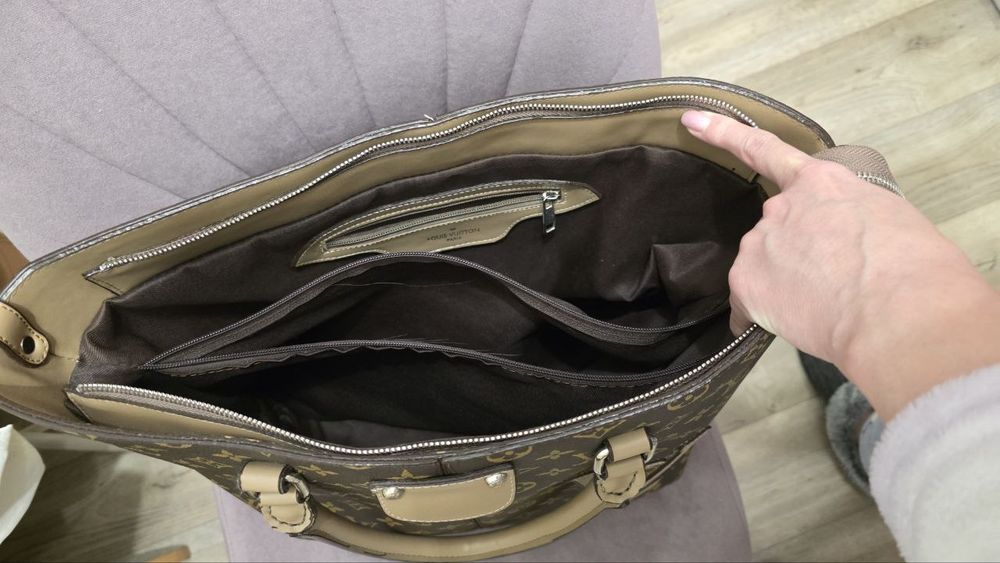 Сумка Louis Vuitton