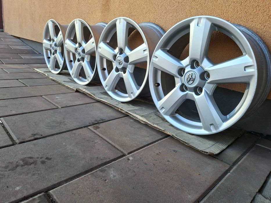Alu Felgi Aluminiowe 5x114.3 17 Cali Toyota Avensis C-HR Corolla RAV4