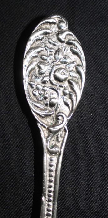 Pá de bolo de metal / Estilo renascentista