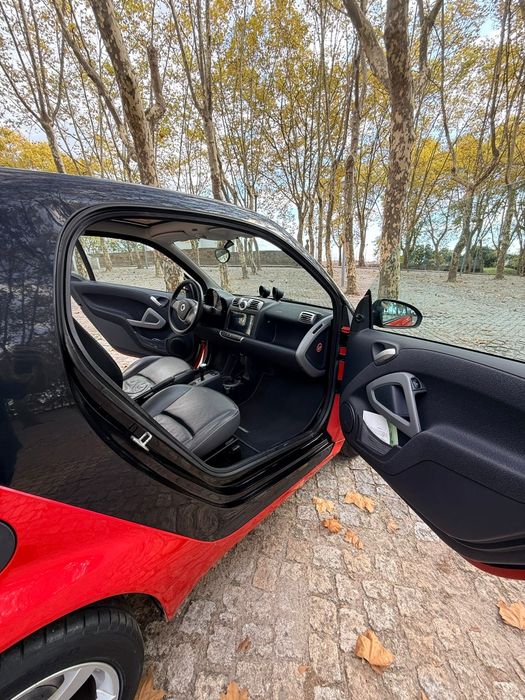 Smart Fortwo 1.0 MHD Automático | 2009 | Pele | CarPlay | Teto Panorâmico