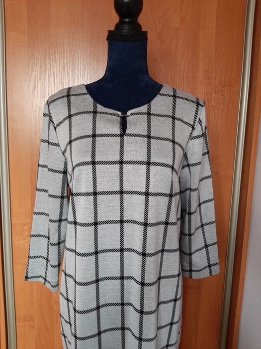 Sukienka damska w kratę elegancka prosta