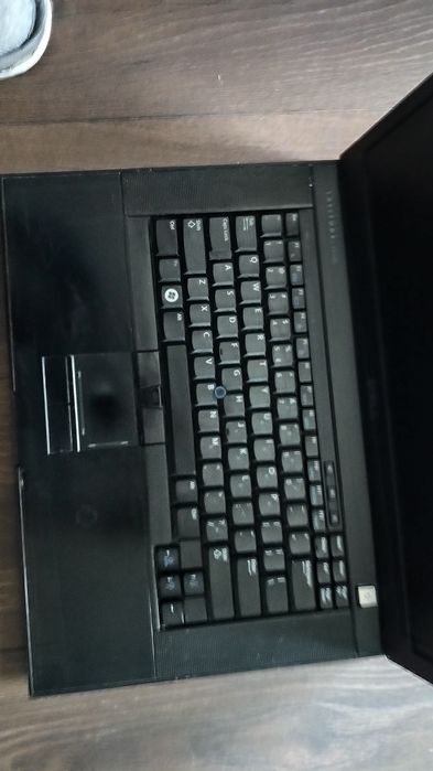 Laptop Dell uszkodzony