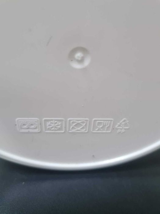 Банка для сипучих продуктів.