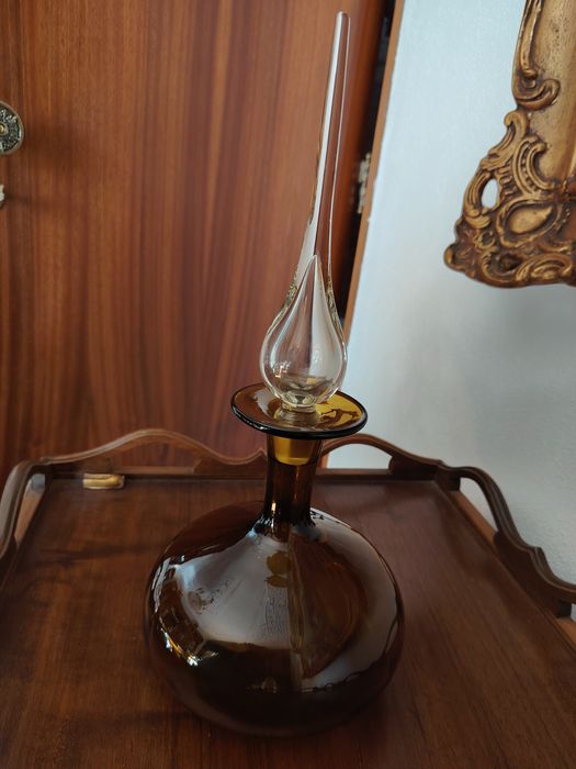 Garrafa de Vidro em Vidro Murano Côr Caramelo
