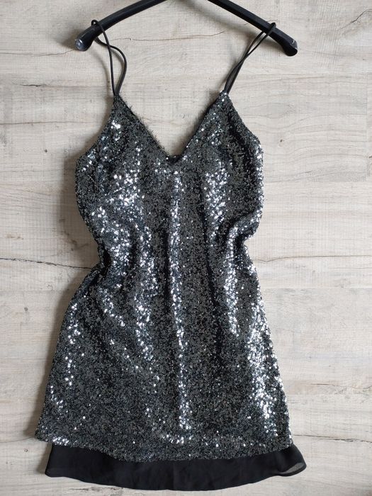 Saruwa2♡ Cekinowa srebrna sukienka zara 38 Gorzów Wielkopolski • OLX.pl