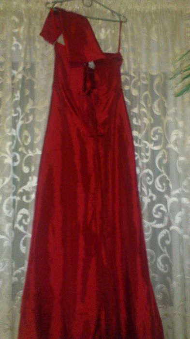 платье вечернее красное длинное КРАСИВОЕ на размер 44- 46 - 48