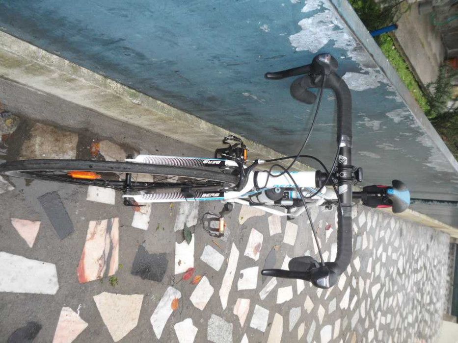 Bicicleta Estrada Berg Fuego 20 c/extras