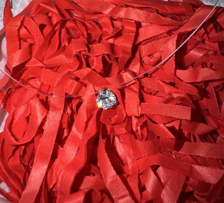 Колье серебро камушек на леске