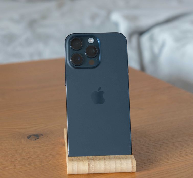 iPhone 15 Pro Max titanium blue | 256GB | kondycja 88% | etui |