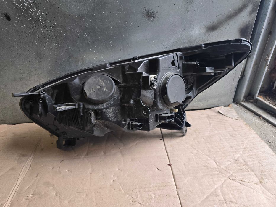 lampa przód Renault Captur 1 , Captur 1 lift