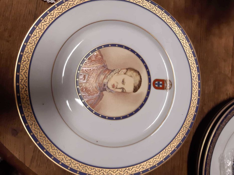 Coleção de pratos da companhia das Índias.