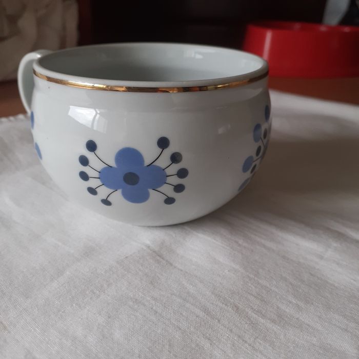 Chávena  Vista Alegre usada