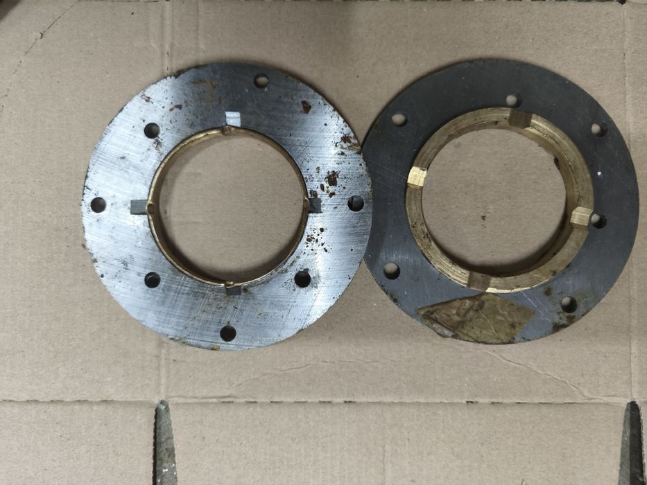 Шайба цапфи передього кулака Зил 131