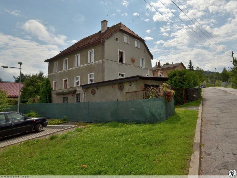 Mieszkanie ,dwa pokoje,duży ogród ,garaż ,Lądek Zdrój