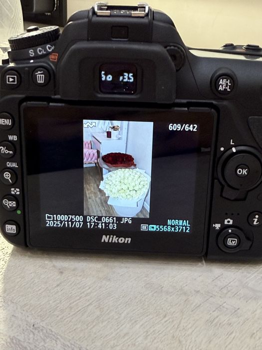 Nikon d7500 почти новый