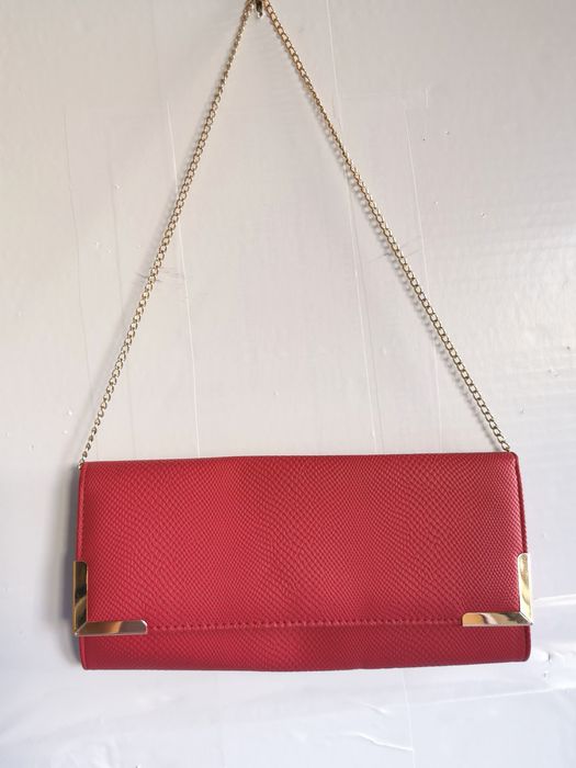 Carteiras clutch /  preço unitário 16 €