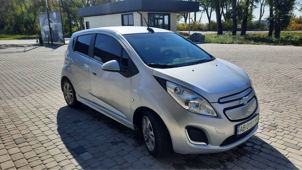 Продам авто Chevrolet Spark EV