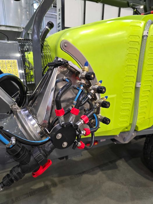 VmaPoland Cobra.KK Opryskiwacz dwurzędowy do jagodowych