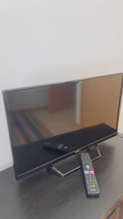 Vendo Smart TV KUNFT de 24 polegadas (61 cm), modelo K8414H24H