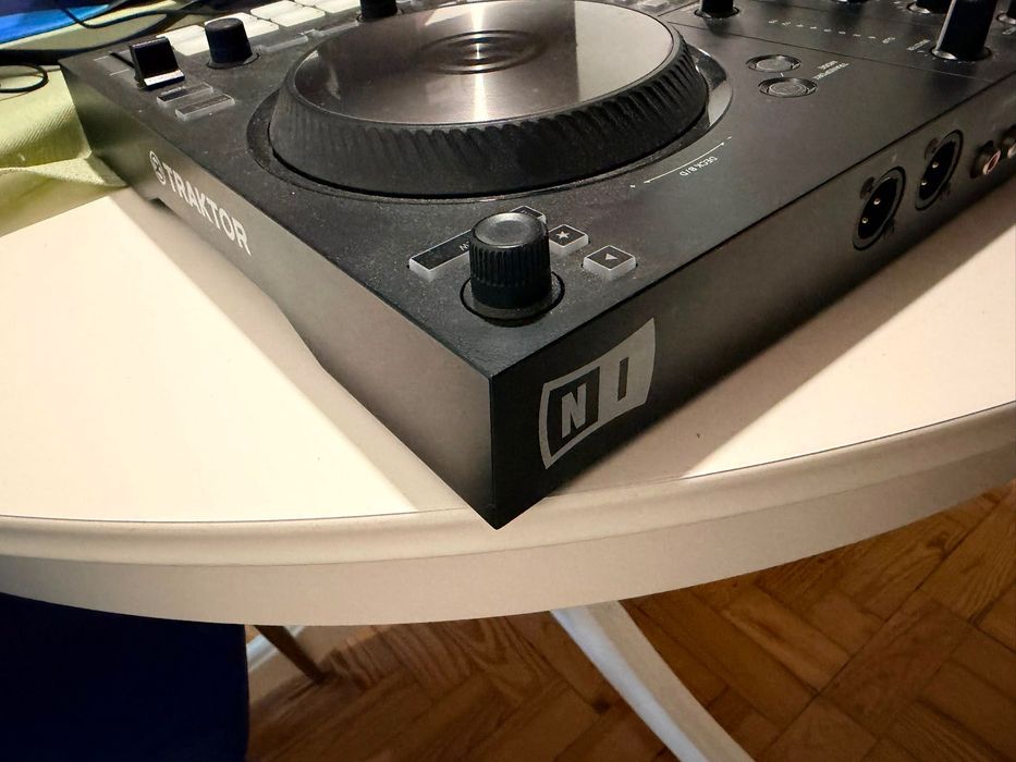 Native Instruments Traktor Kontrol S3