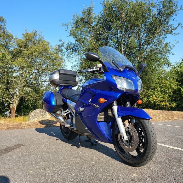 Vendo yamaha fjr 1300cc com 145cv
120.000km