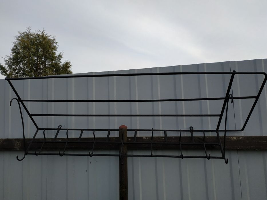 OKAZJA Kuty wieszak z półką metaloplastyka rękodzieło z PRL garderoba