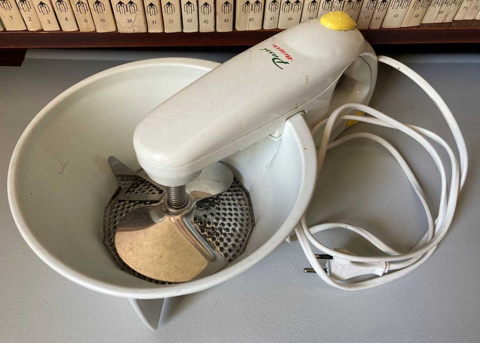 Triturador de Alimentos (Passe-Vite) Elétrico Ariete