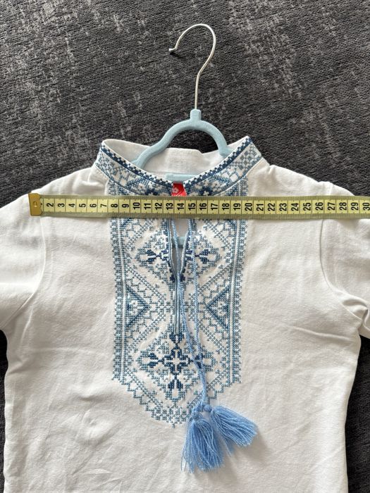 Вишиванка, футболка на 2-3 роки