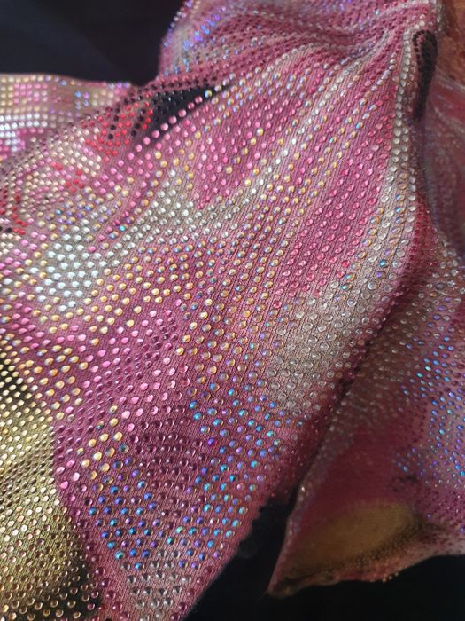 Свитшот мишка в камешках