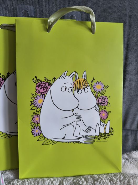 Torba papierowa Muminki Migotka Włóczykij  25x 15